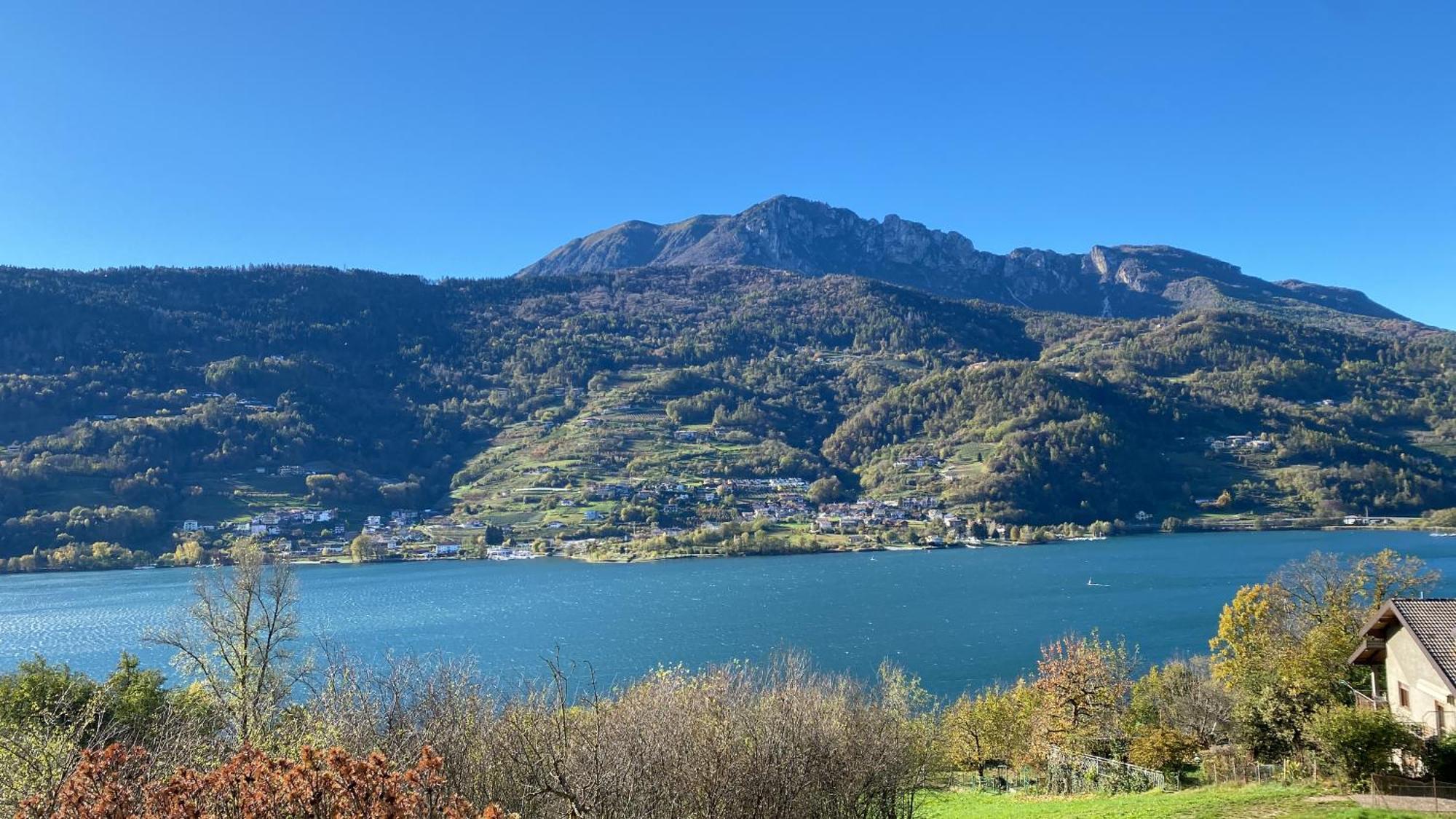 Lake Apartment Ischia Tenna Buitenkant foto
